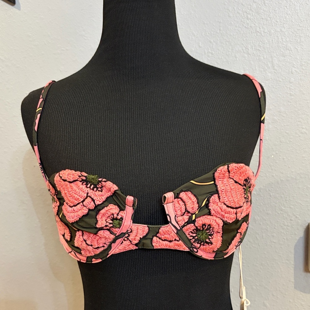 AGUA BY AGUA BENDITA Soya Botanica Rosa Embroidered Bikini Top NWT